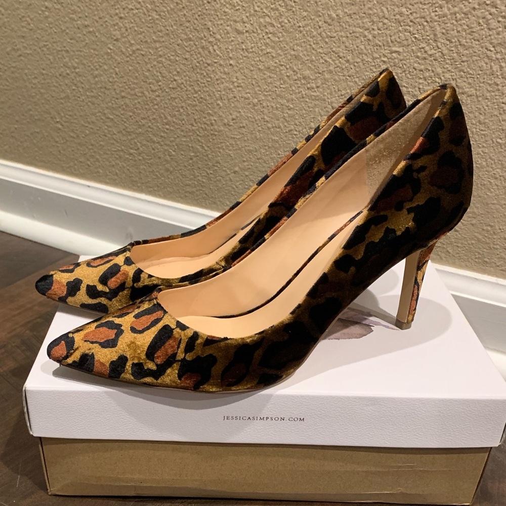 Jessica Simpson Leopard heels